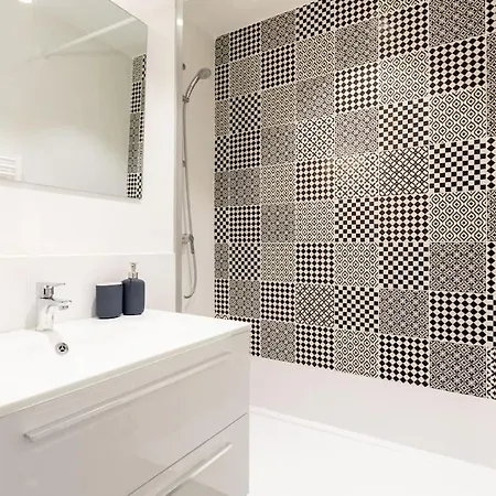 L'aigle, Bel Proche Centre Et Parking Гренобль