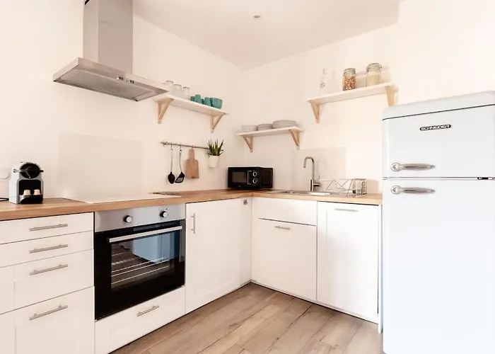 L'aigle, Bel Proche Centre Et Parking Grenoble