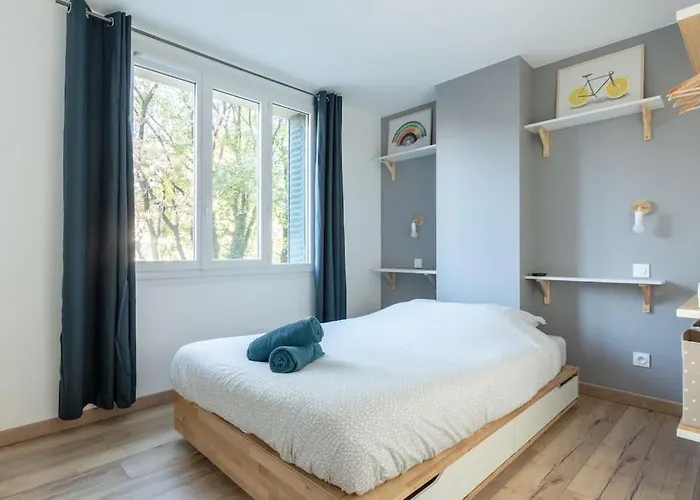 L'aigle, Bel Proche Centre Et Parking * Grenoble